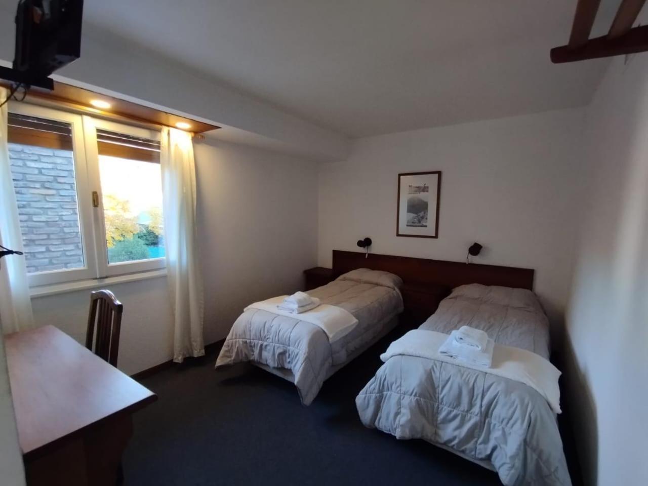 Hotel Crismalu San Martín de los Andes Exteriör bild