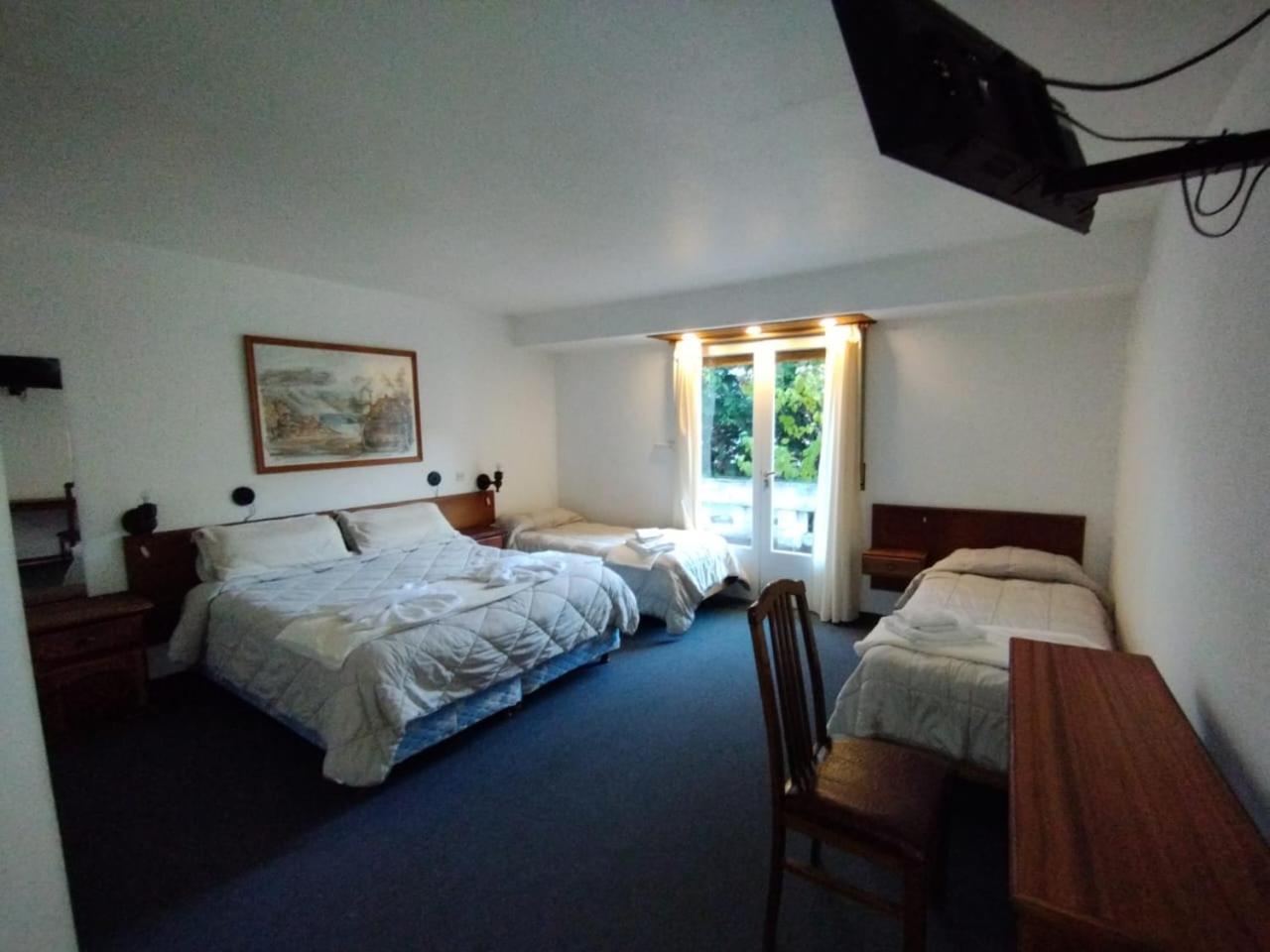 Hotel Crismalu San Martín de los Andes Exteriör bild